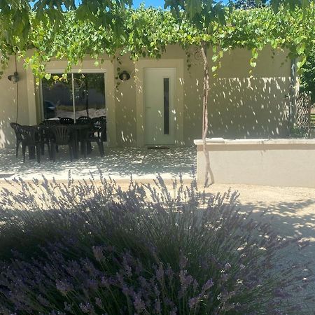 Le Ribbou LʼIsle-sur-la-Sorgue Exterior foto